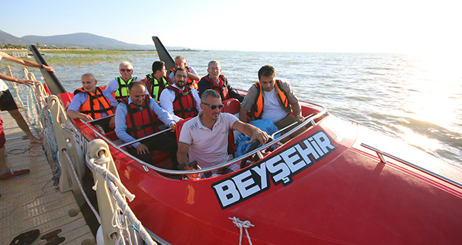 beysehir-golunde-jetboat-turlari-basladi-1