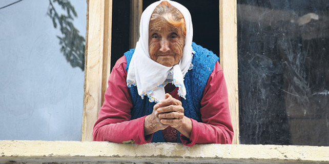 Ayşe ninenin oğlu da 8 işçinin arasında