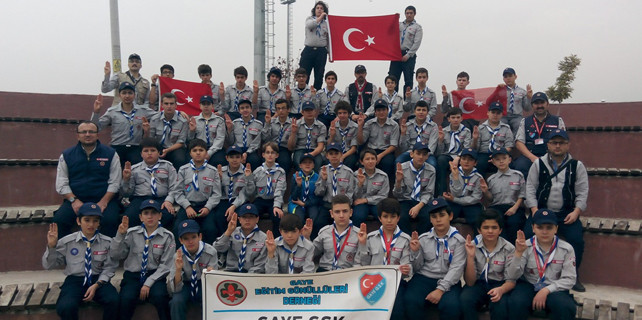 Kamp dolu dolu geçti