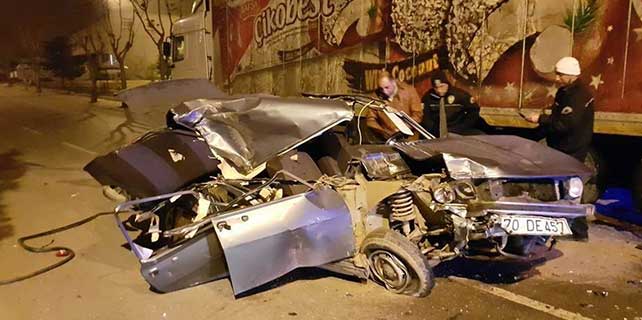 Hurdaya dönen araçtan yaralı kurtuldu