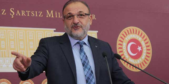 Oktay Vural: ‘Al bayrak edebiyatı yapıyor’
