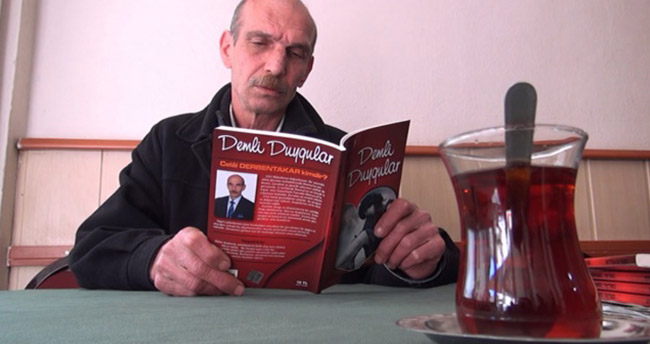 Aşkını çay ocağında şiirlere döken ocakçı kitap çıkardı