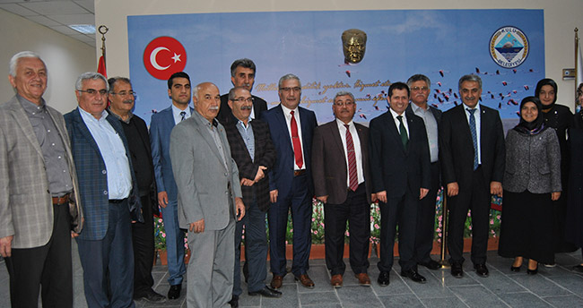 AK Parti Konya milletvekili adayları Kulu Belediyesini ziyaret etti