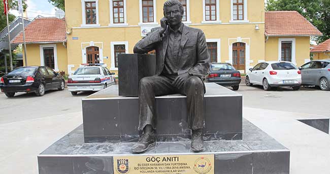 Göçün sembolü: “Tahta valizli adam”