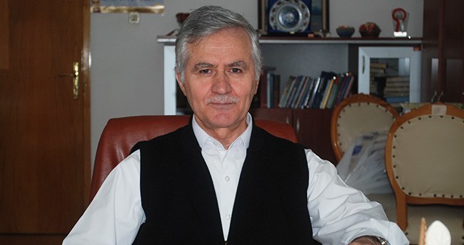 Oruç Sabrı ve Paylaşmayı Öğretiyor