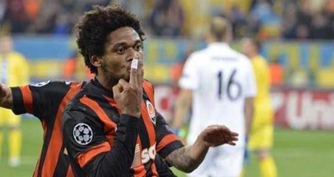 Lucescu: Bonserviste anlaştık, ama Adriano gitmek istemiyor