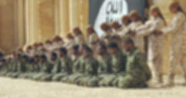 IŞİD 25 Suriye askerini infaz etti, tiyatro gibi izlettirdi