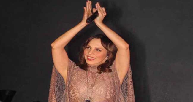 Sertab Erener evlendi