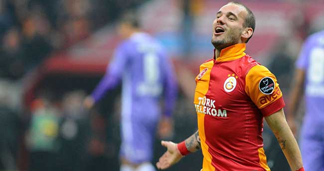 Sneijder, basın mensuplarına öfke kustu