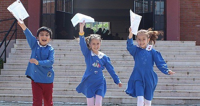 Okulların kapanış tarihi belli oldu