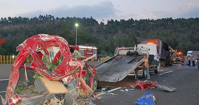 Adana’da trafik kazası: 5 ölü 4 yaralı