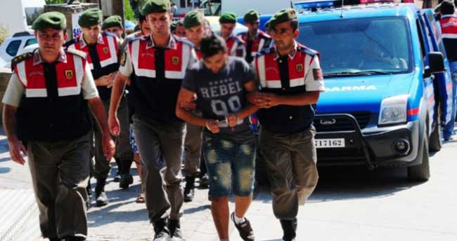 İnsan kaçakçılığı yapan çete çökertildi