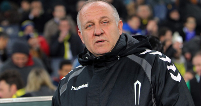 Mesut Bakkal istifa etti