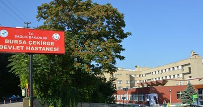 Taburcu edildi, hastane önünde öldü
