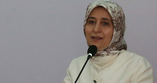 Sare Davutoğlu’na toplantıda bir telefon geldi ve…