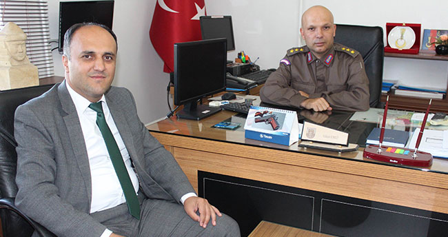 Özaltun’dan Jandarma ve Garnizon Konutanı’na ziyaret