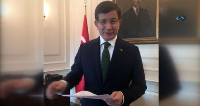 Başbakan Ahmet Davutoğlu, Facebook’tan yapılan canlı yayında konuştu