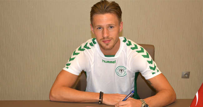 Torku Konyaspor Douglas ile 3,5 yıllık sözleşme imzaladı