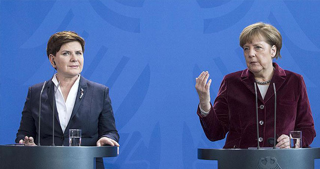 Almanya Başbakanı Merkel: AB-Türkiye anlaşması adım adım uygulanacak