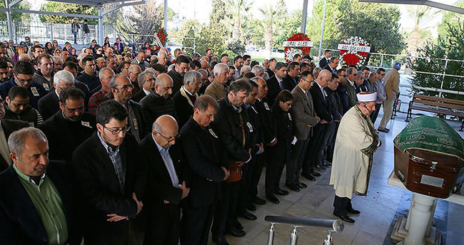 Eski AA Genel Müdürü Karaismailoğlu toprağa verildi