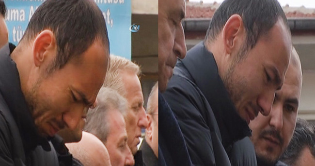 Umut Bulut gözyaşlarıyla babasını uğurladı