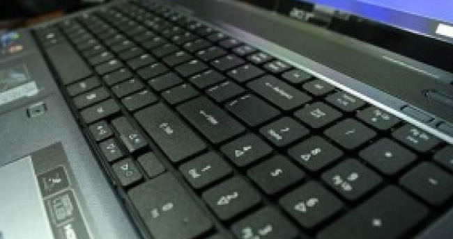 Milletvekillerine ‘F’ klavye laptop