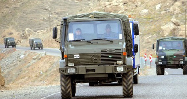Askeri araç kaza yaptı: 1 asker şehit