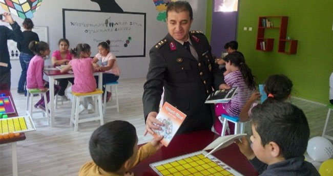Kulu Garnizon Komutanından 100. İlkokuluna 150 Kitap