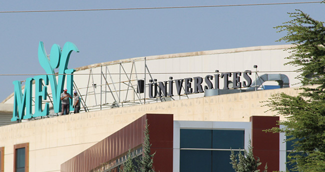 Mevlana Üniversitesi’nin tabelası indirildi