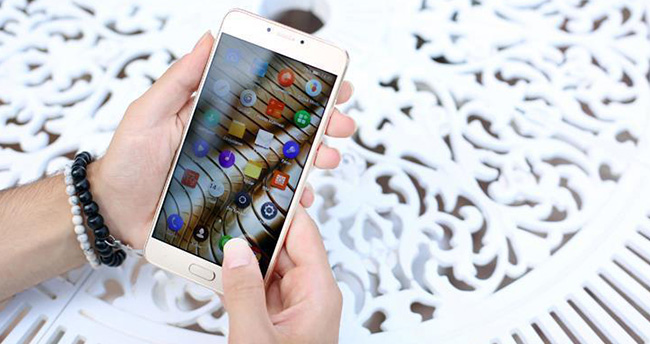 Sınırları aşan yepyeni bir akıllı telefon: Casper VIA A1.