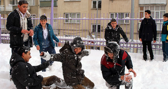 Konya’da yarın okullar tatil mi? – 9 Ocak Pazartesi Konya’da eğitime kar tatili!