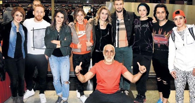 Survivor 2017 ekibi havalimanında