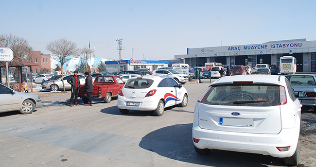 Araç muayenesi çileye dönüşüyor