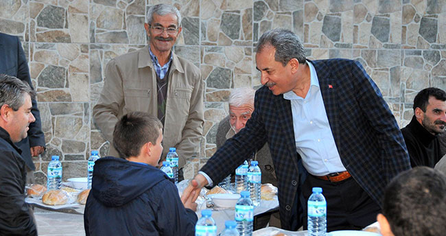 Akşehir’de mahalle iftarları geleneği sürüyor
