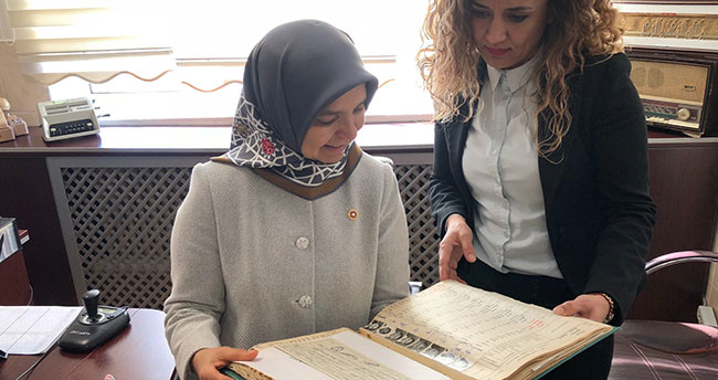 Milletvekili Hüsnüye Erdoğan mezun olduğu okulda duygusal anlar yaşadı