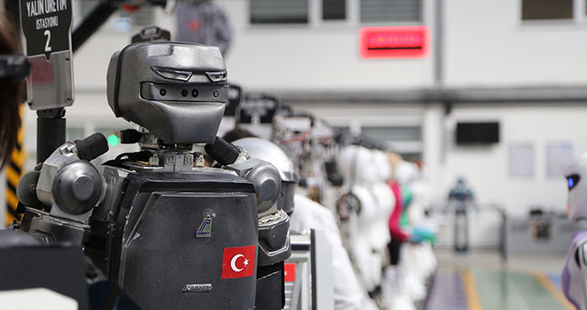 “İnsansı” robotlar kışla nöbetine talip