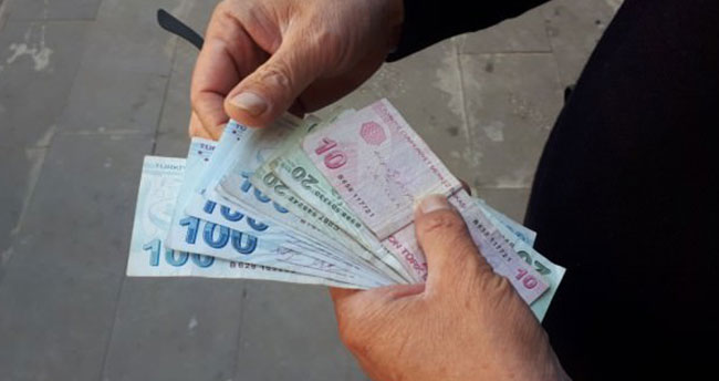 Taşerona en az 2 bin 400 TL
