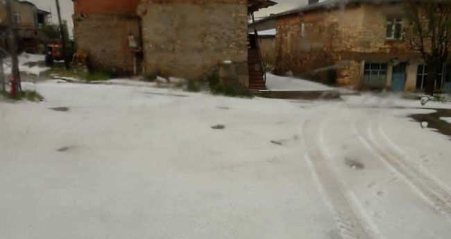 Derbent dolu ve yağışa teslim