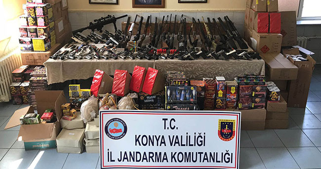 Yetki belgesi olmayan silahlara el konuldu