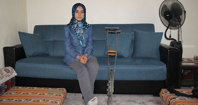 Ölü taklidi yaparak elinden kurtulduğu katilin bulunmasını istiyor