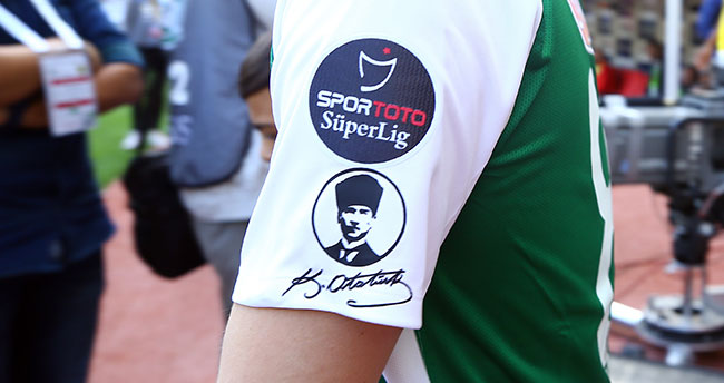 Konyaspor özel forma ile sahaya çıktı!