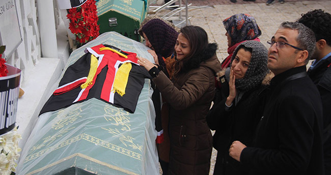 ODTÜ’lü İrem Konya’da gözyaşlarıyla son yolculuğuna uğurlandı