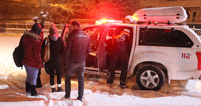 Önce kaybolan, sonra da mahsur kalan öğrencileri AFAD kurtardı