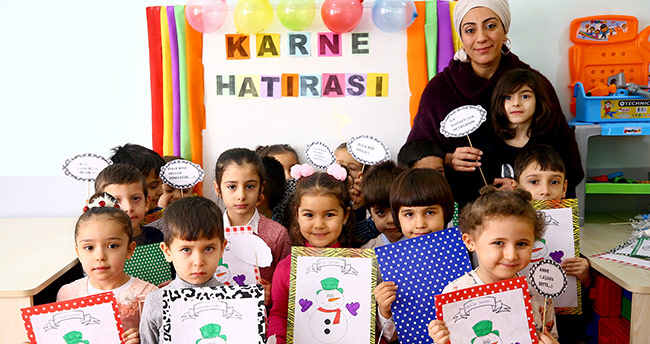15 tatil  hangi gün bitecek? 2019 MEB iş takvimi detayı ile sömestr yarıyıl tatili tarihi süreci