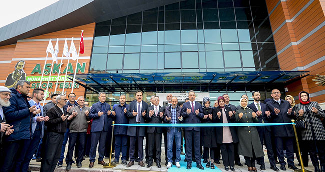 Aşkan Muhammet Yürükuslu Spor Kompleksi törenle açıldı
