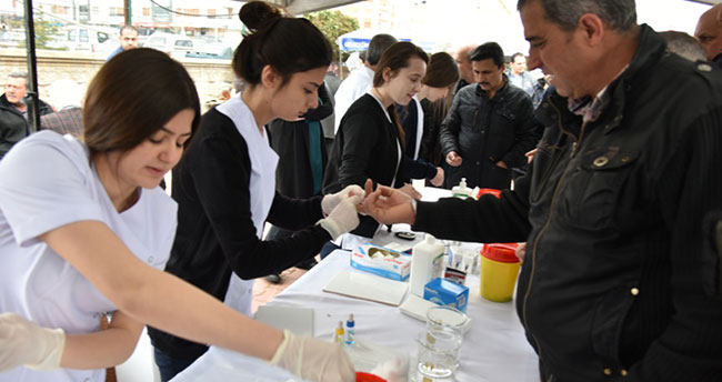 Lokman Hekim’den bursluluk sınavına yoğun ilgi