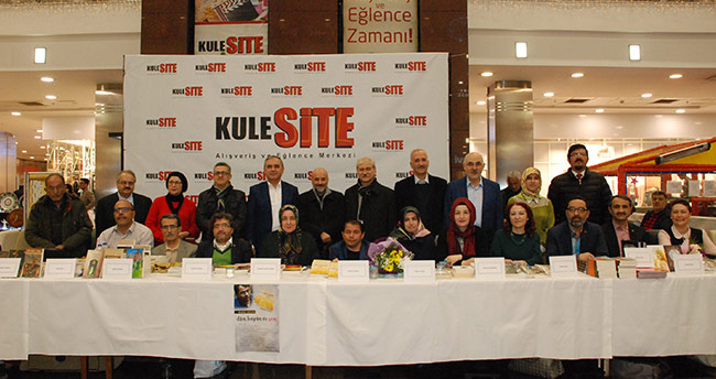 TYB’de kütüphaneler konuşuldu kitaplar imzalandı