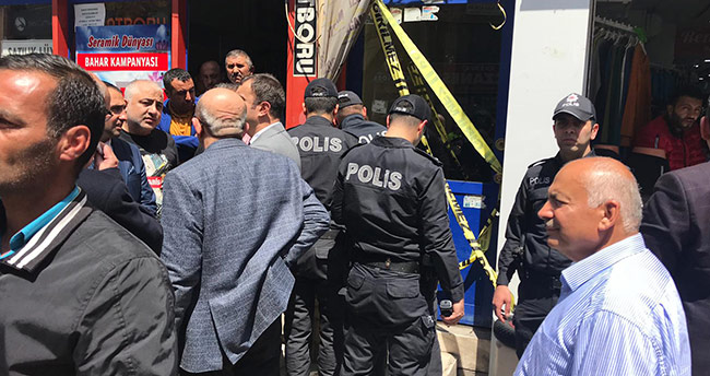 Avukatı öldürüp intihar etti