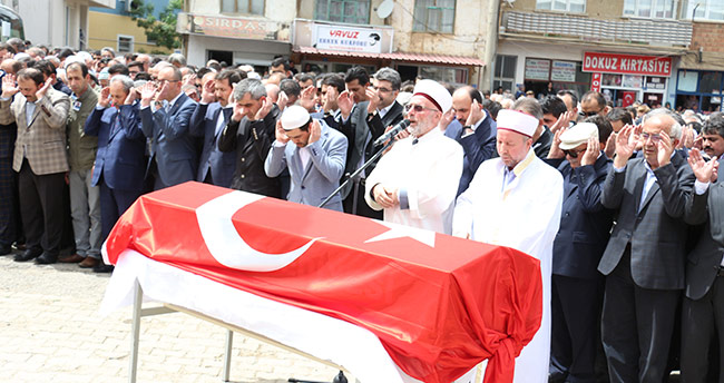 Doğanhisar Belediye Başkanı Öztoklu toprağa verildi