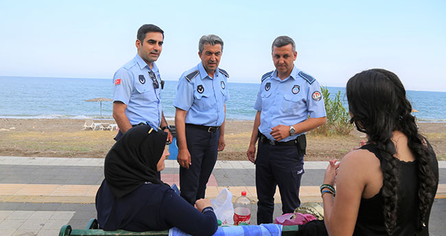 Mersin’de örnek uygulama: Yere çöp ve çekirdek kabuğu atana ceza